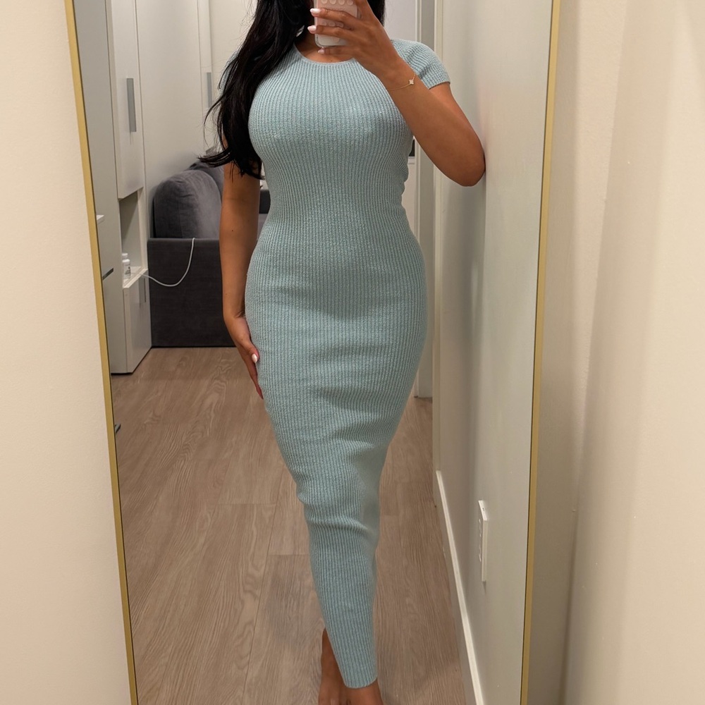 Elegant Blue Knit Dress